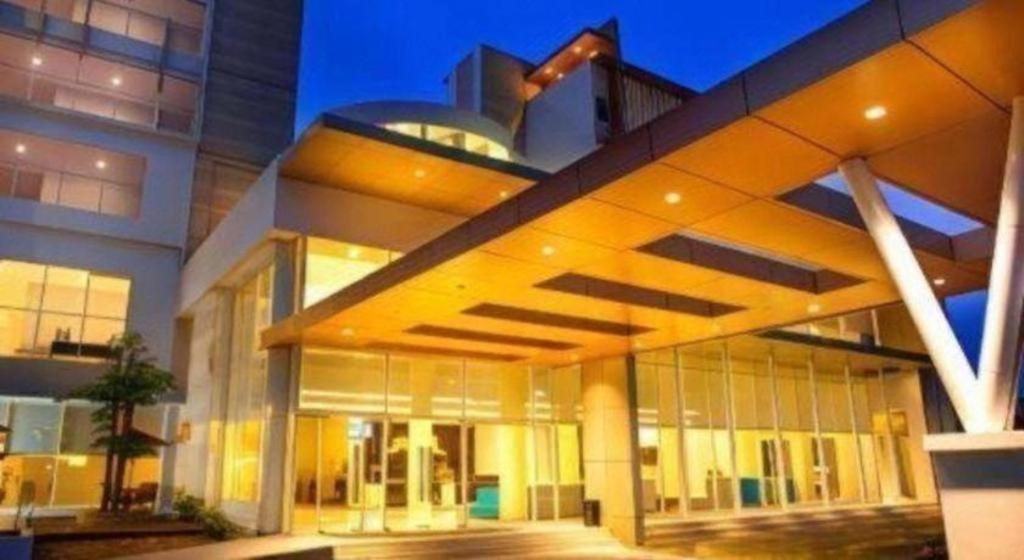Horison Hotel Ultima Timika Exterior photo