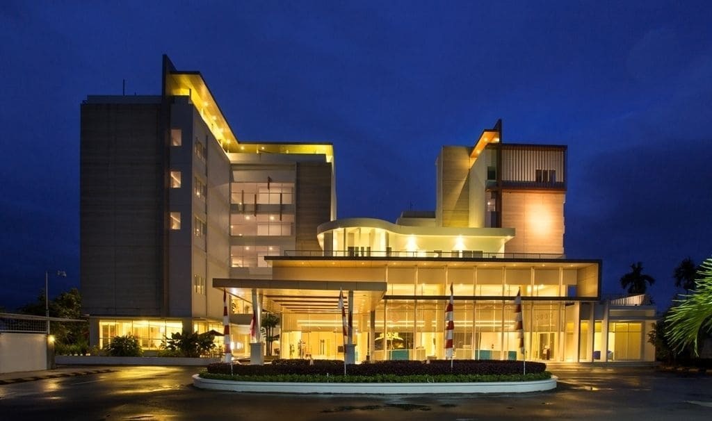 Horison Hotel Ultima Timika Exterior photo